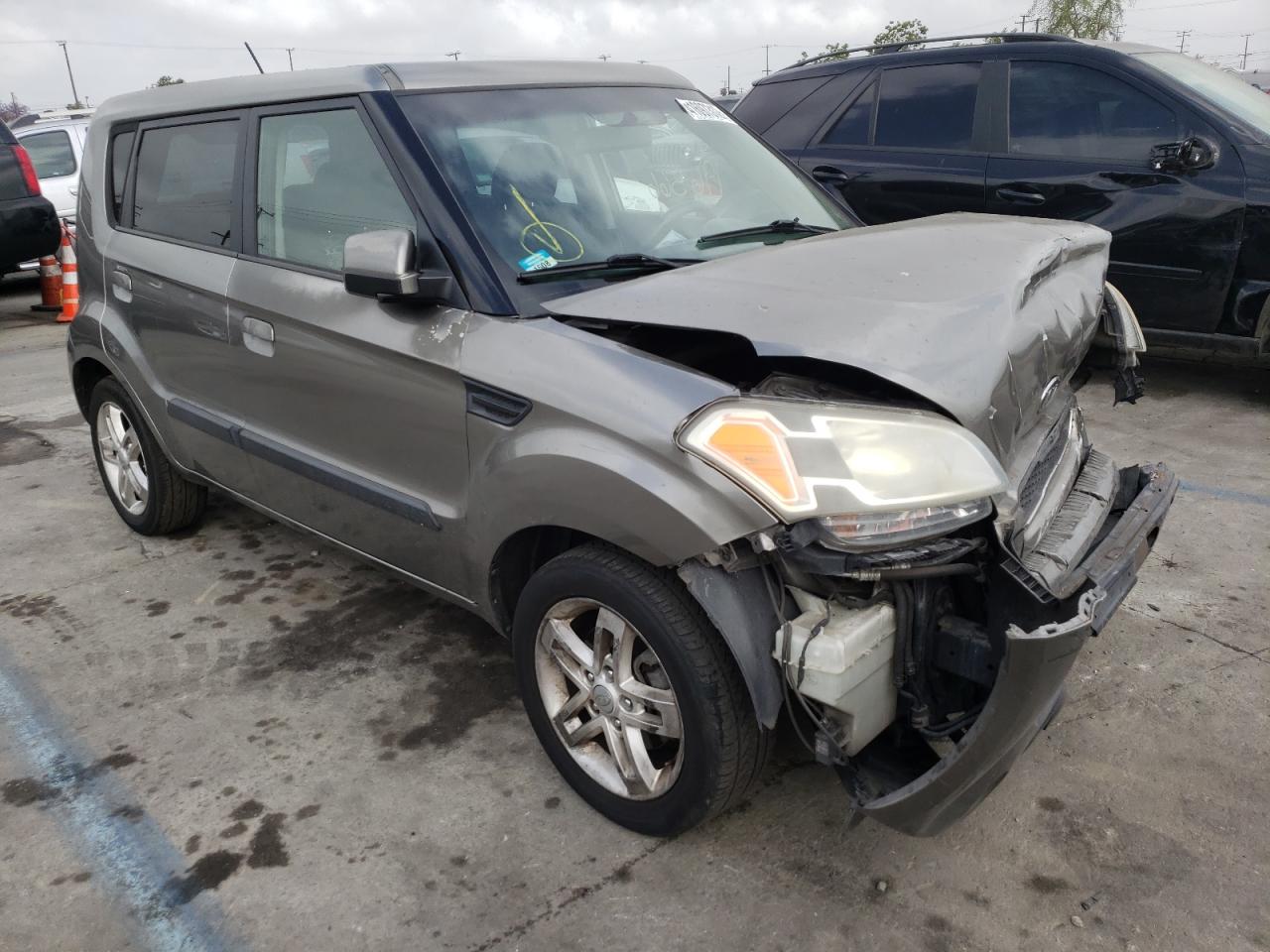 KIA SOUL + 2010 with VIN KNDJT2A29A7124381 - Photo from auction