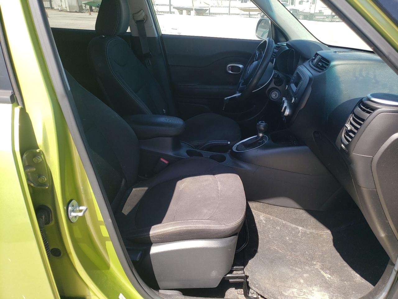 Photo 5 from auction – 2015 KIA SOUL with VIN KNDJN2A25F7779946