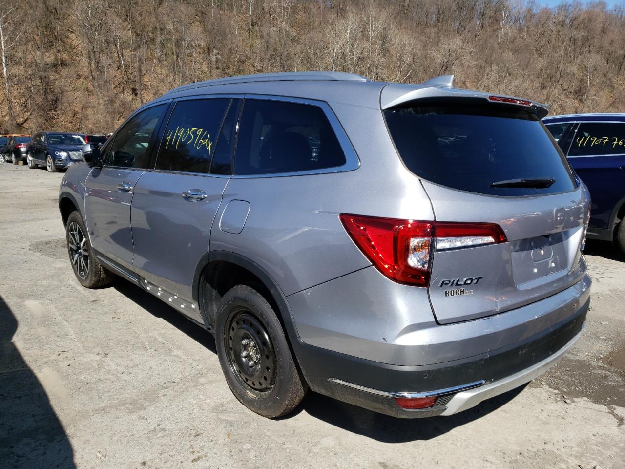 Photo 3 from auction – 2022 HONDA PILOT TOUR with VIN 5FNYF6H62NB022166