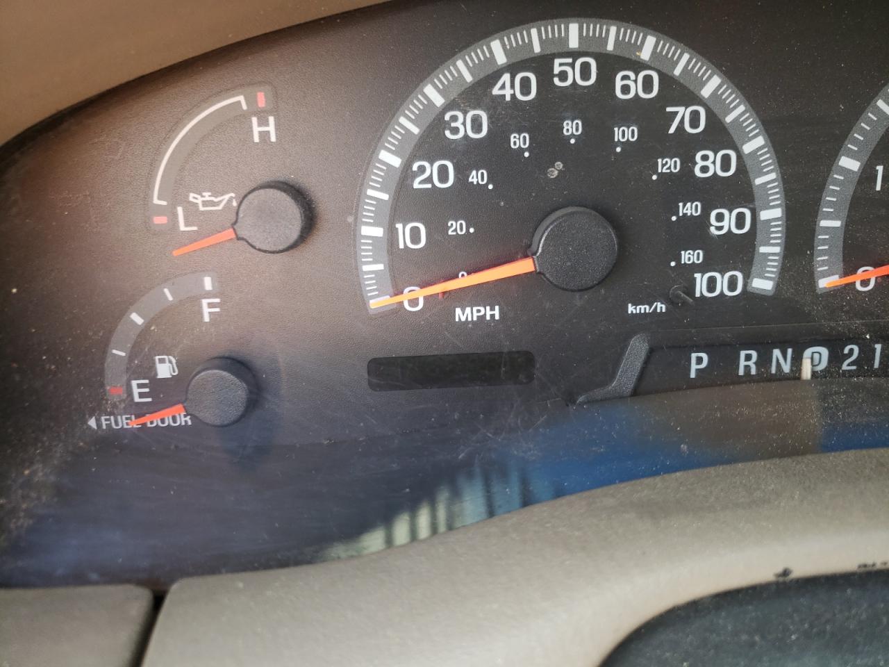 Photo 8 from auction – 2000 FORD F150 with VIN 2FTRX08L5YCA00162