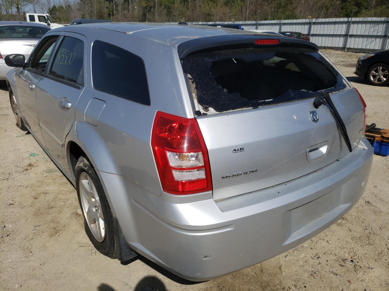 Photo 3 from auction – 2007 DODGE MAGNUM SXT with VIN 2D4FV47V47H756962