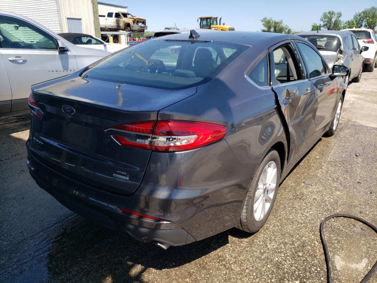 Photo 4 from auction – 2020 FORD FUSION SE with VIN 3FA6P0HD3LR173051