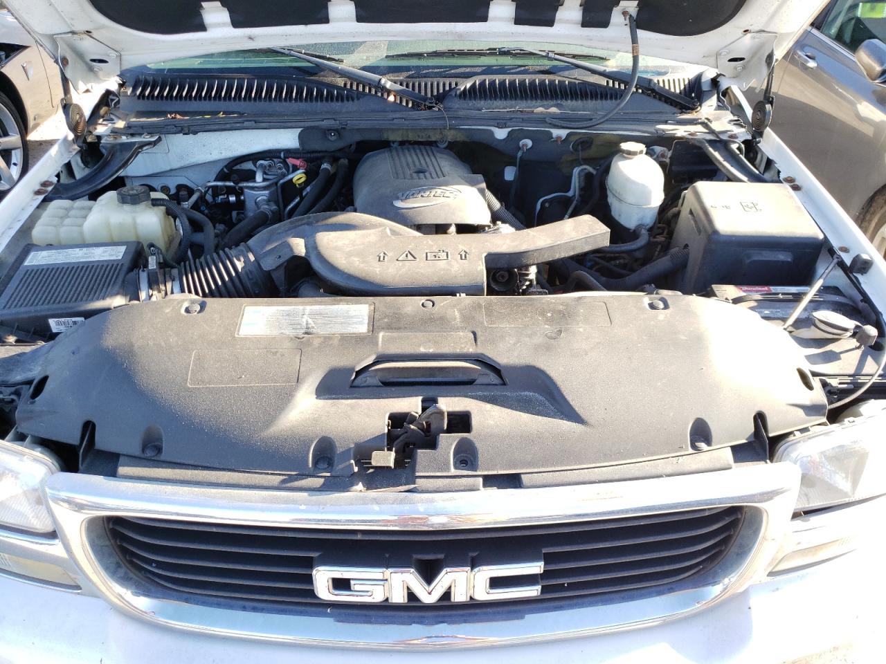 Photo 7 from auction – 2006 GMC YUKON with VIN 1GKEK13TX6R138651