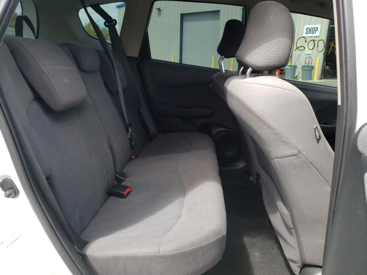 Photo 6 from auction – 2013 HONDA FIT with VIN JHMGE8H30DC042264
