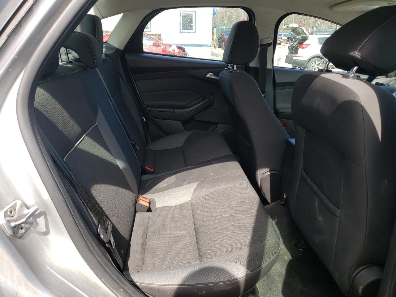 Photo 6 from auction – 2014 FORD FOCUS SE with VIN 1FADP3F20EL370044