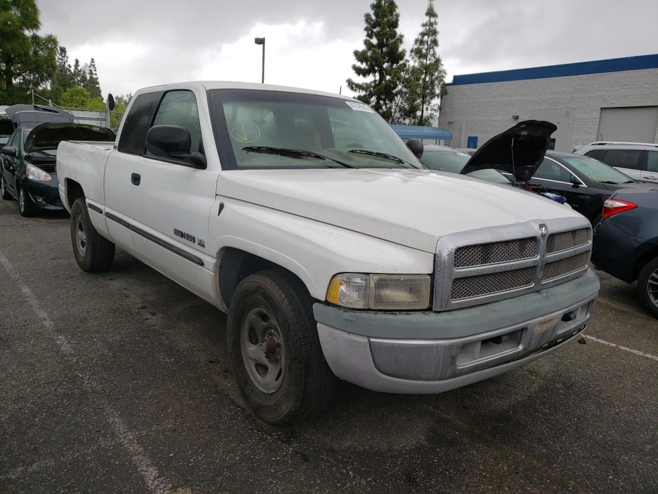 DODGE RAM 1500 1998 with VIN 3B7HC12Z3WM259504 - Photo from auction