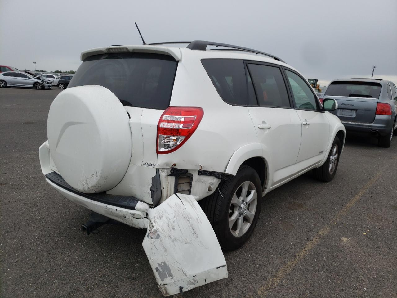 Photo 4 from auction – 2010 TOYOTA RAV4 LIMIT with VIN 2T3DK4DV6AW024244