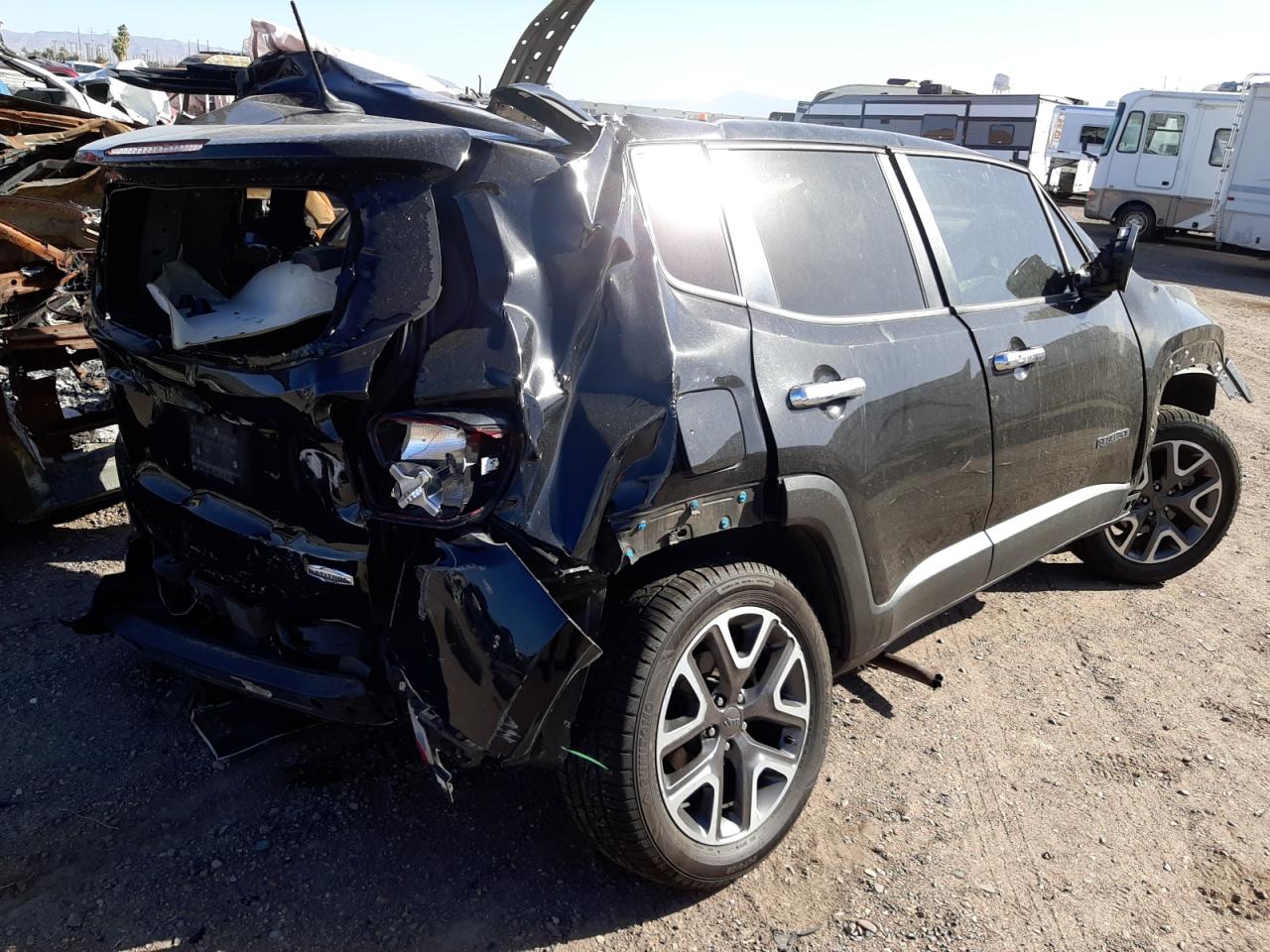 Photo 4 from auction – 2017 JEEP RENEGADE L with VIN ZACCJABB5HPG36630