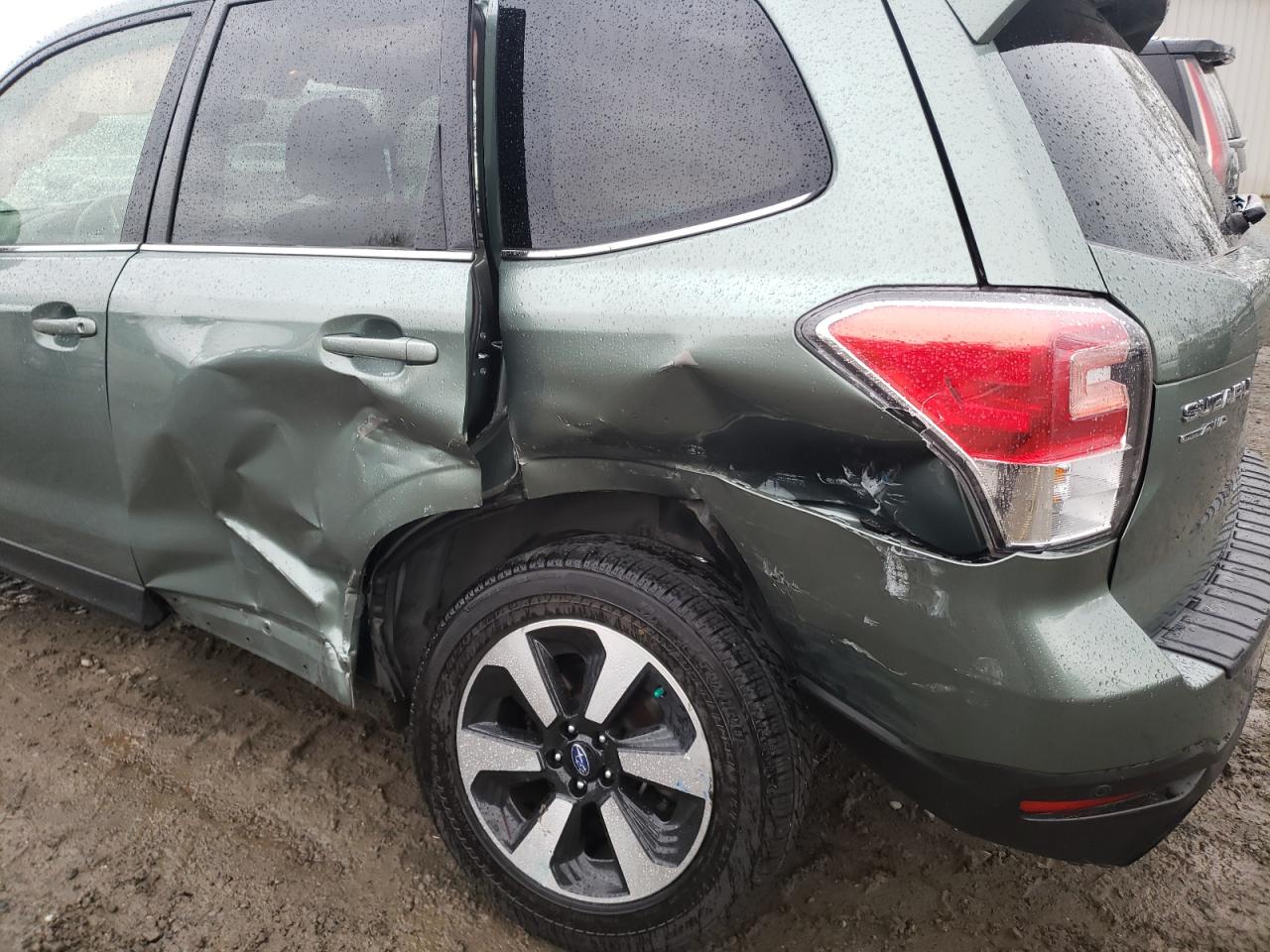 Photo 9 from auction – 2017 SUBARU FORESTER 2 with VIN JF2SJARC9HH431654