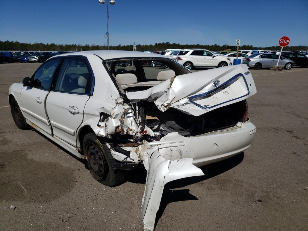 Photo 3 from auction – 2002 HYUNDAI SONATA with VIN KMHWF25S32A602575