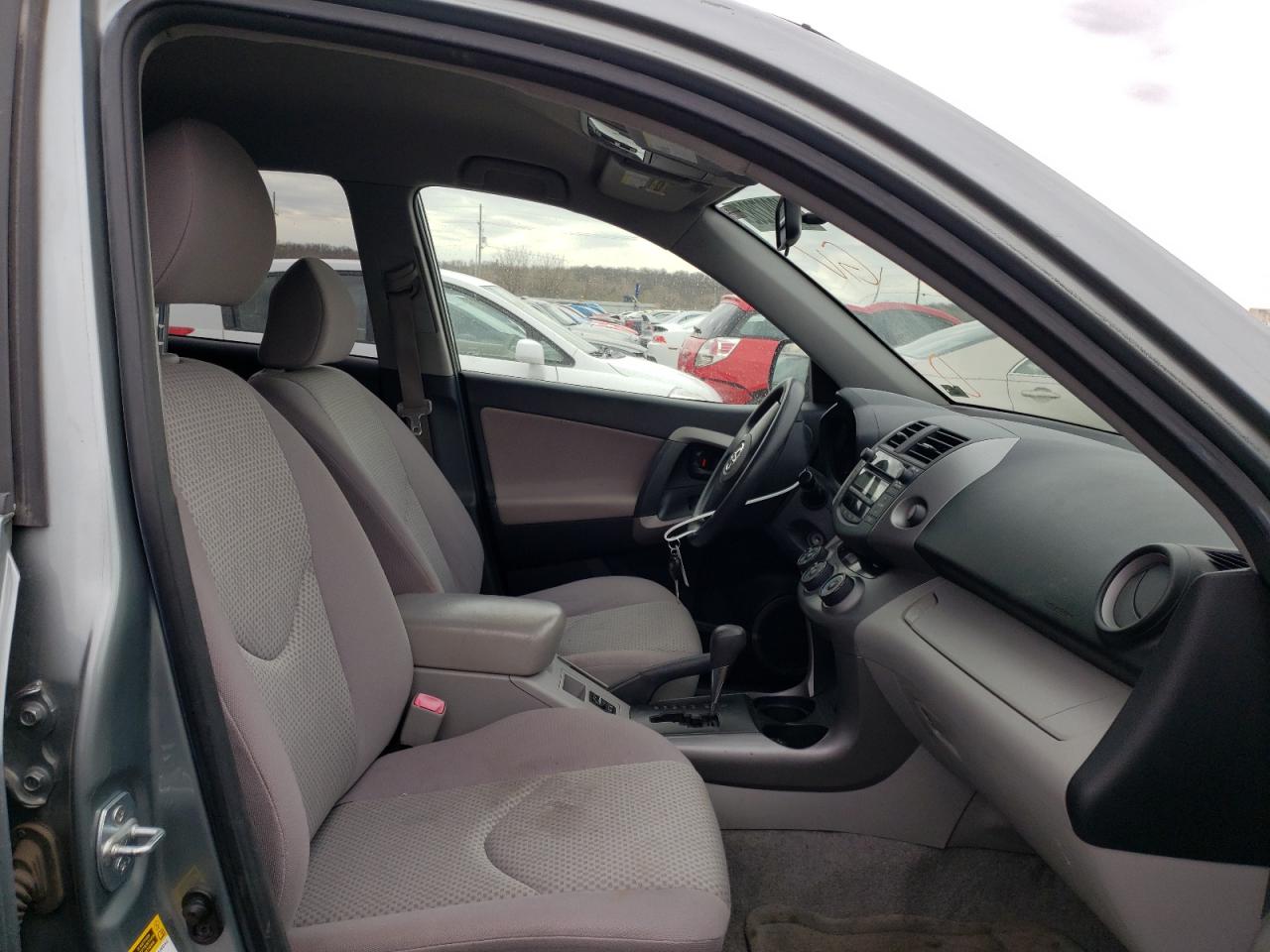 Photo 5 from auction – 2008 TOYOTA RAV4 with VIN JTMZD33V085079785