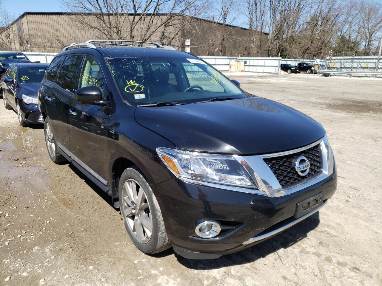 NISSAN PATHFINDER 2016 with VIN 5N1AR2MM0GC605577 - Photo from auction