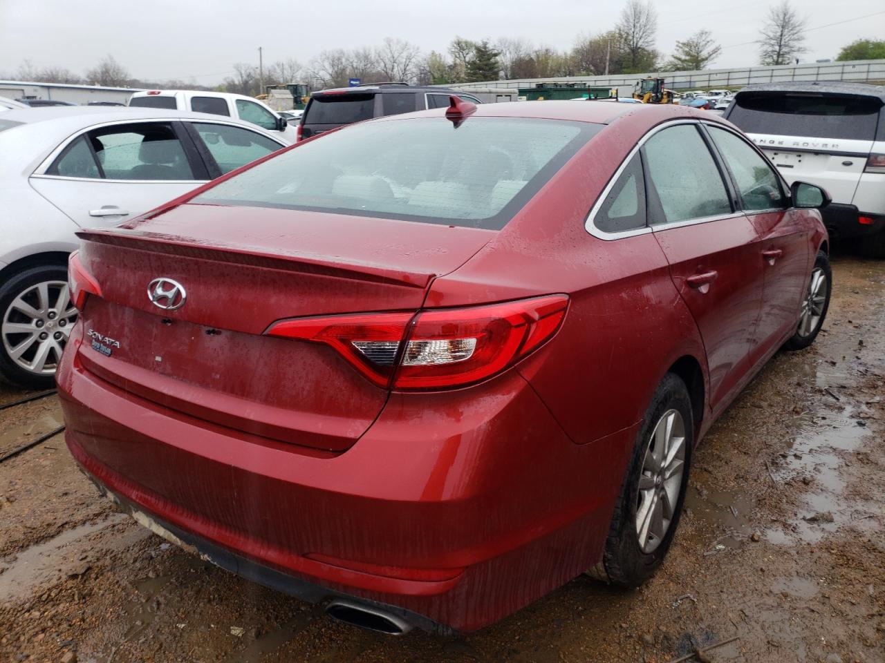 Photo 4 from auction – 2016 HYUNDAI SONATA SE with VIN 5NPE24AF9GH310042