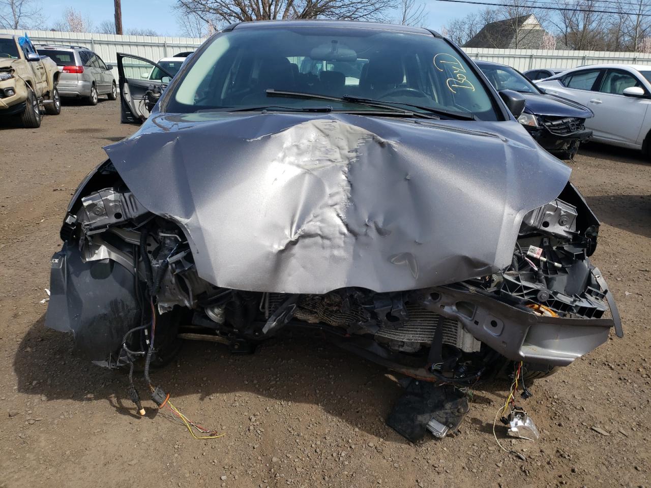 Photo 9 from auction – 2014 FORD FOCUS SE with VIN 1FADP3K28EL257237