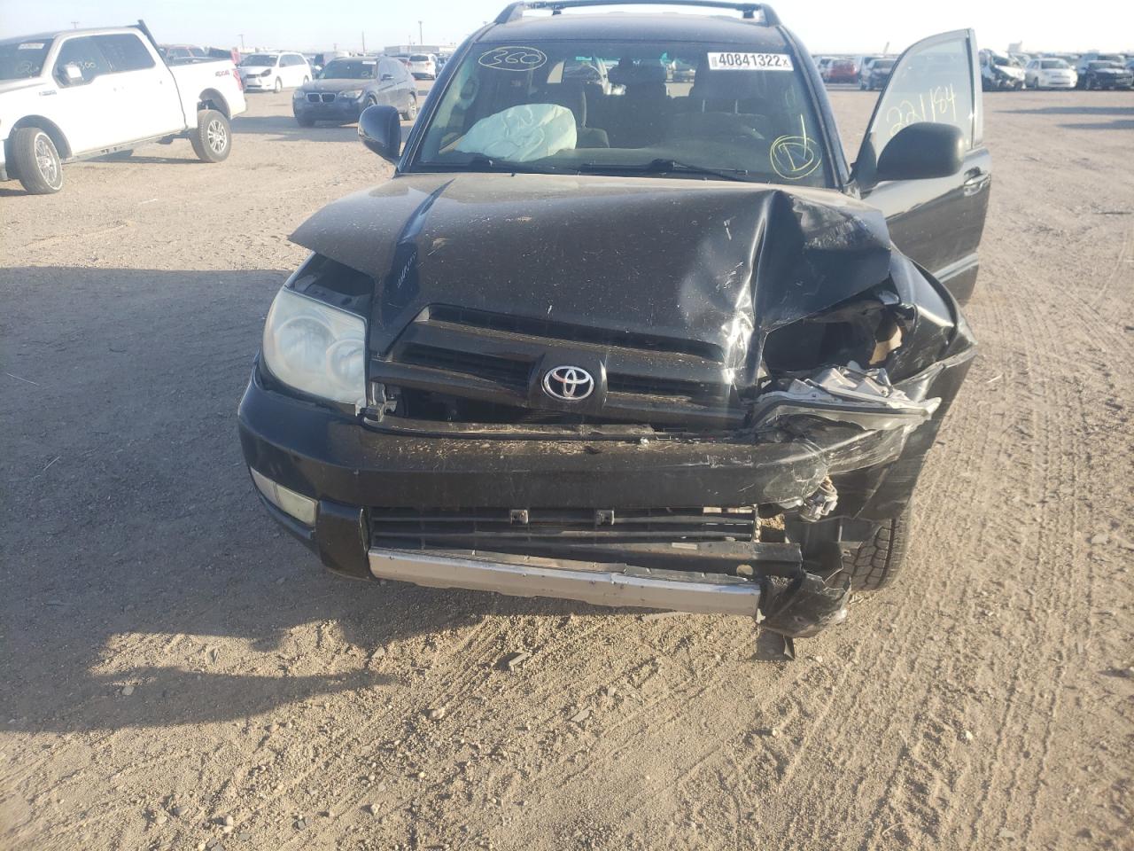 Photo 7 from auction – 2004 TOYOTA 4RUNNER SR with VIN JTEZU14R040027050