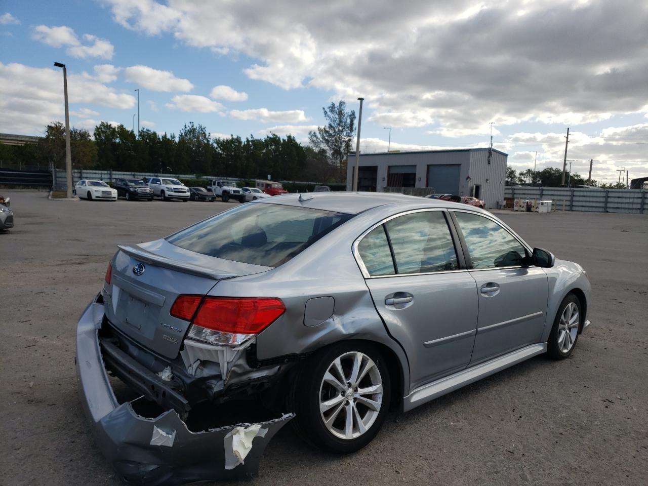 Photo 4 from auction – 2013 SUBARU LEGACY 2.5 with VIN 4S3BMBP61D3009037