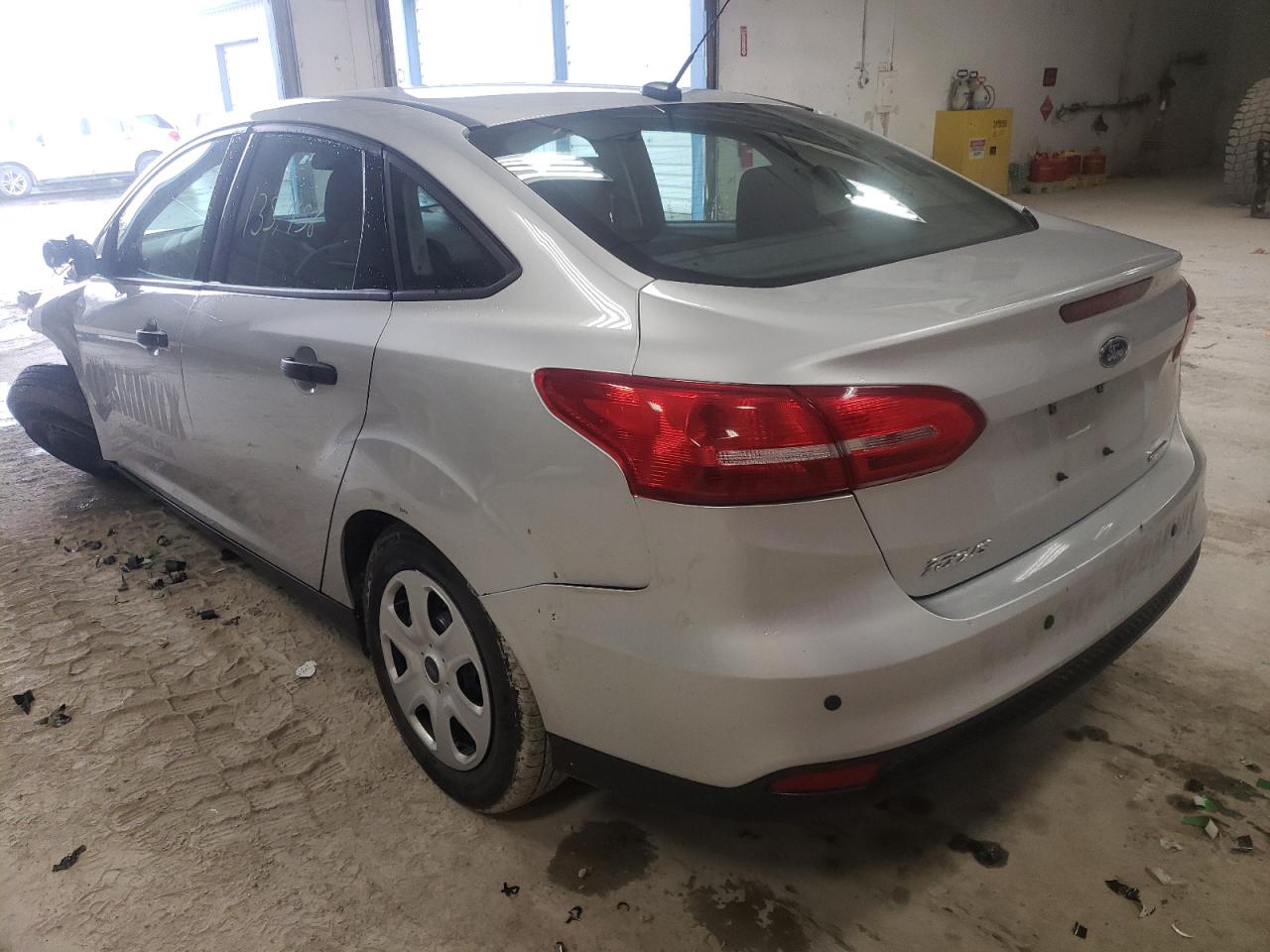 Photo 3 from auction – 2016 FORD FOCUS S with VIN 1FADP3E26GL298626