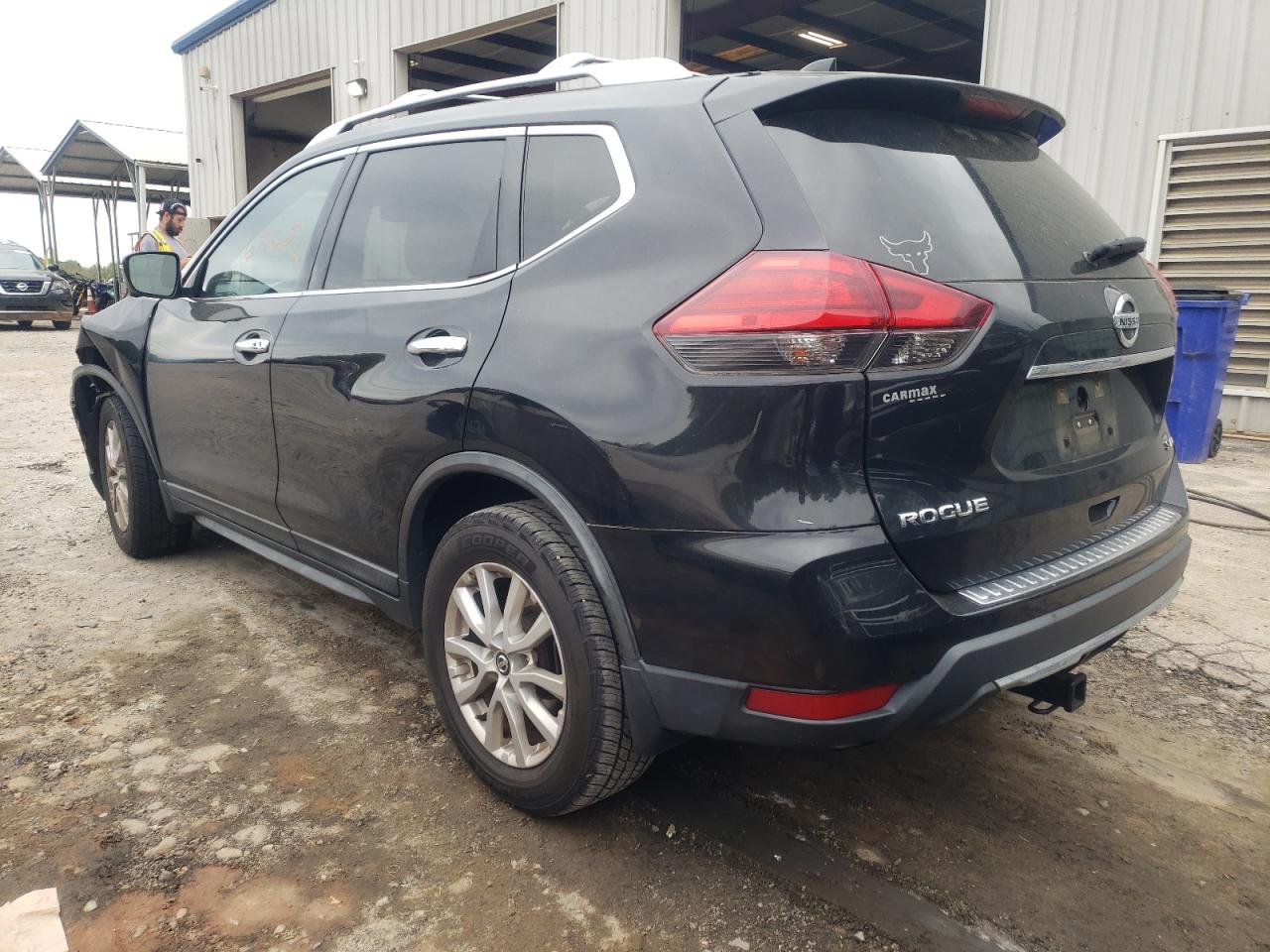 Photo 3 from auction – 2017 NISSAN ROGUE S with VIN KNMAT2MVXHP512025