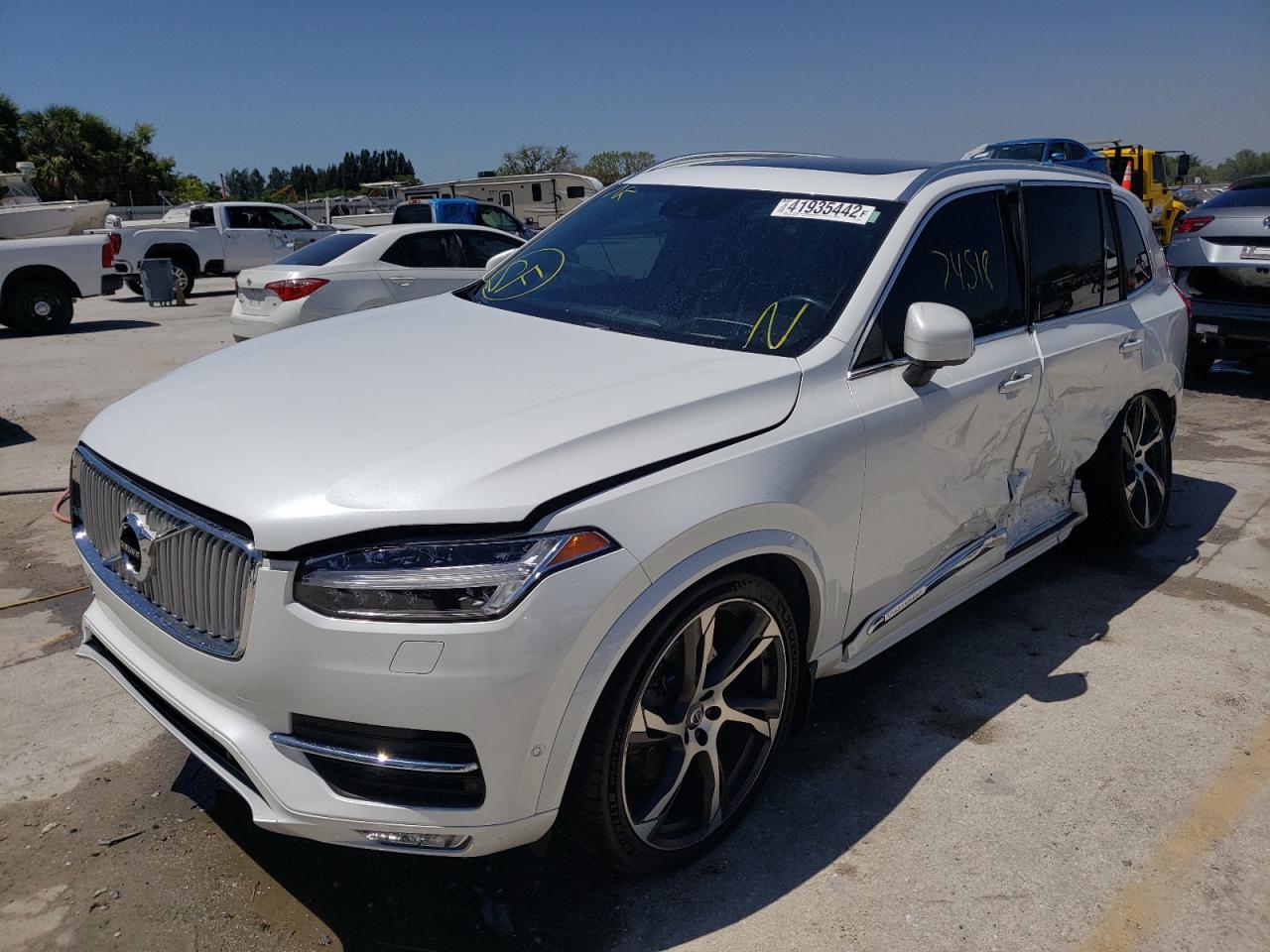 Photo 2 from auction – 2017 VOLVO XC90 T6 with VIN YV4A22PL0H1178570