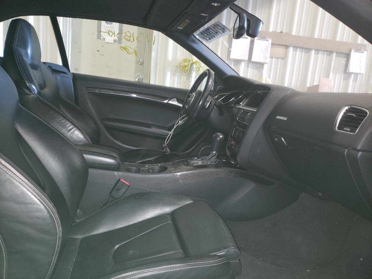 Photo 5 from auction – 2011 AUDI S5 PREMIUM with VIN WAULGBFH2BN017256