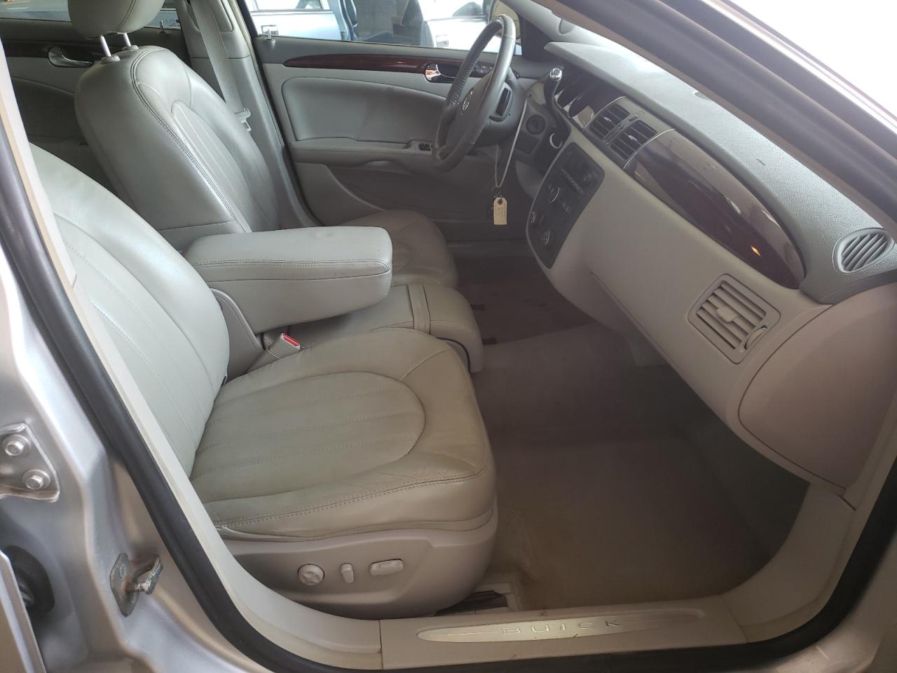 Photo 5 from auction – 2009 BUICK LUCERNE CX with VIN 1G4HD57M49U121404