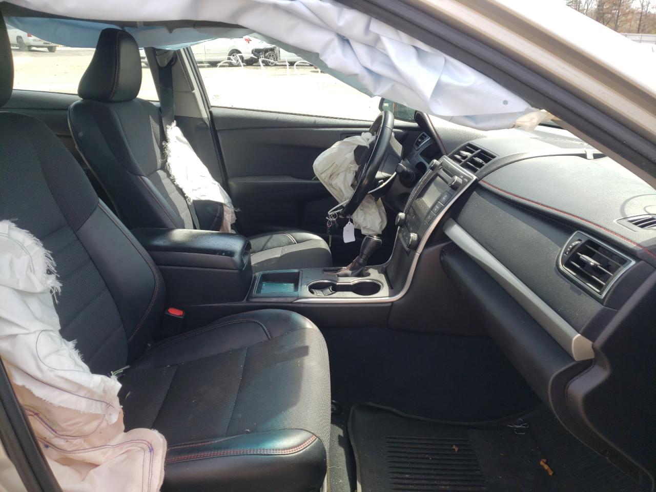 Photo 5 from auction – 2017 TOYOTA CAMRY LE with VIN 4T1BF1FK5HU353484