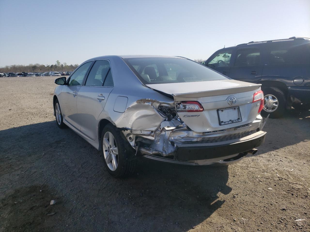 Photo 3 from auction – 2014 TOYOTA CAMRY L with VIN 4T1BF1FK2EU334533