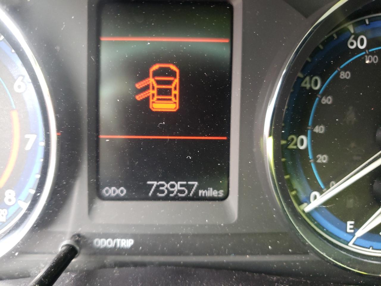 Photo 8 from auction – 2018 TOYOTA COROLLA L with VIN 5YFBURHE3JP795442