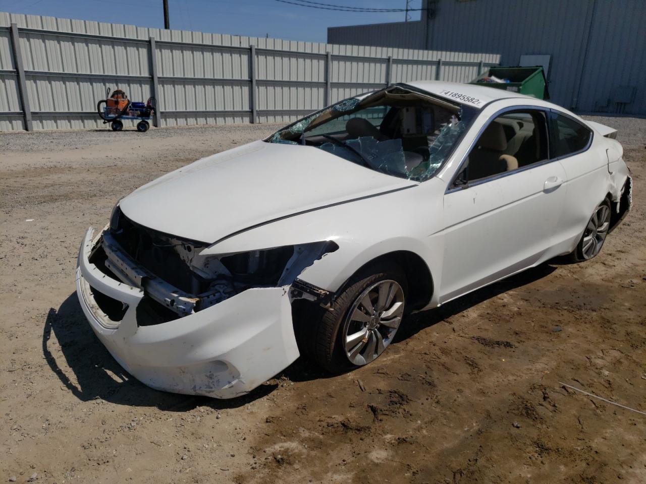 Photo 2 from auction – 2011 HONDA ACCORD LX- with VIN 1HGCS1B38BA016532