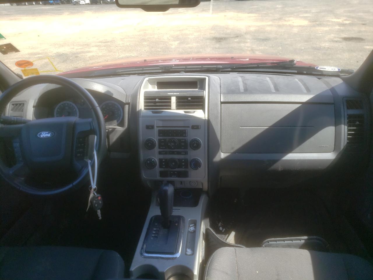 Photo 9 from auction – 2010 FORD ESCAPE XLT with VIN 1FMCU9DG2AKC71432