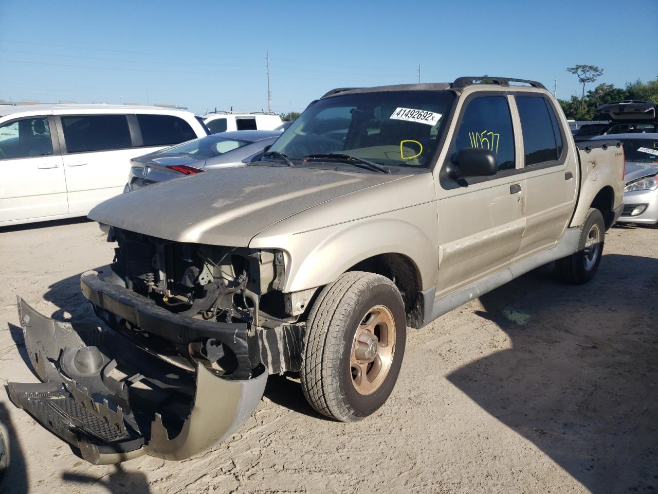 Photo 2 from auction – 2005 FORD EXPLORER S with VIN 1FMZU67K75UA39203