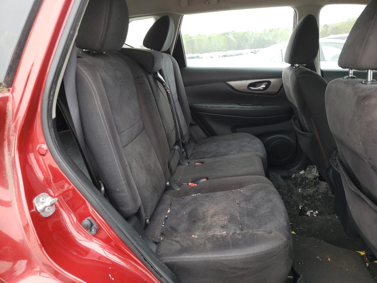 Photo 6 from auction – 2015 NISSAN ROGUE S with VIN KNMAT2MT4FP529995