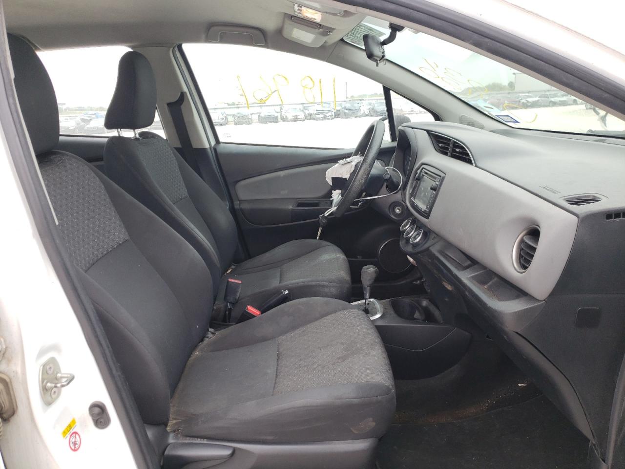 Photo 5 from auction – 2015 TOYOTA YARIS with VIN VNKKTUD36FA034420