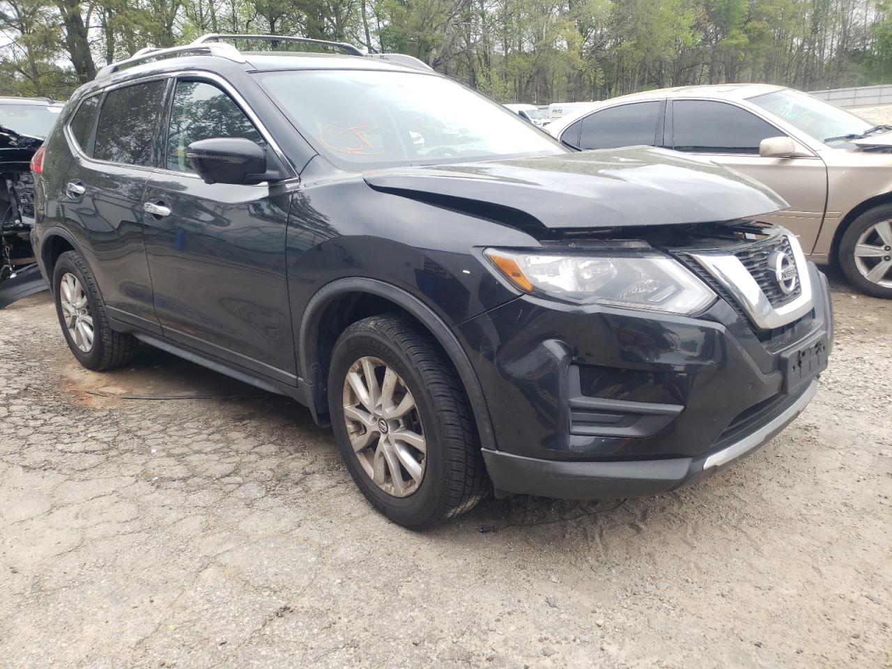 NISSAN ROGUE S 2017 with VIN KNMAT2MVXHP512025 - Photo from auction