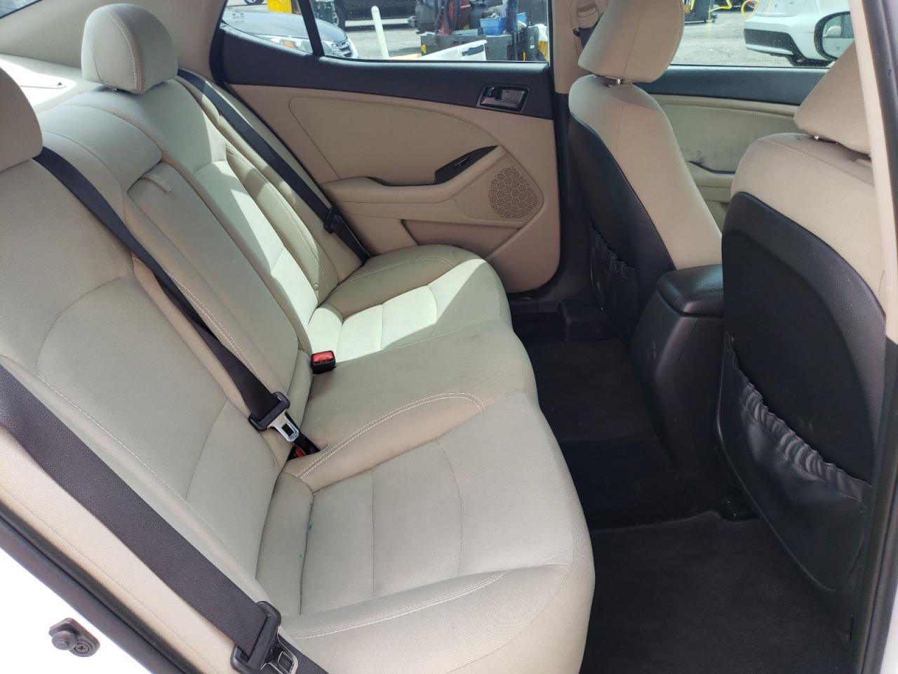Photo 6 from auction – 2012 KIA OPTIMA LX with VIN 5XXGM4A78CG030226