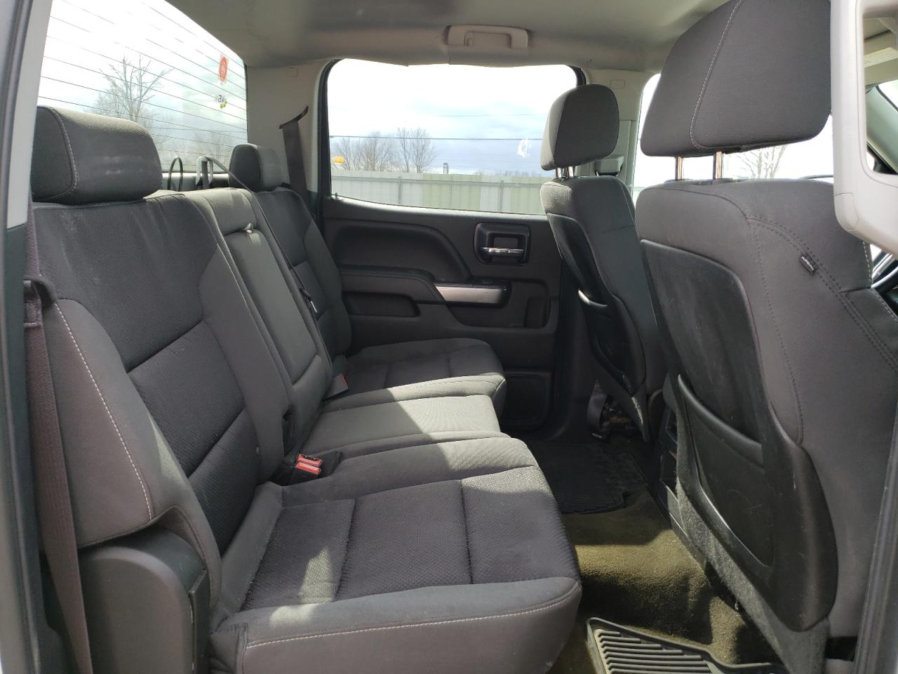 Photo 6 from auction – 2015 CHEVROLET SILVERADO with VIN 1GCUKREC6FF198303