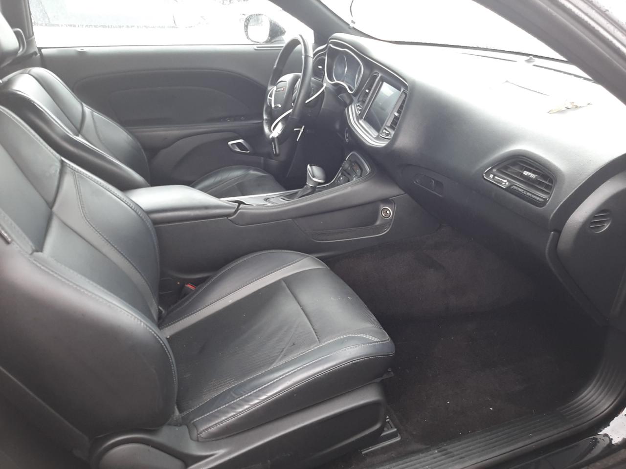 Photo 5 from auction – 2016 DODGE CHALLENGER with VIN 2C3CDZAG3GH329724