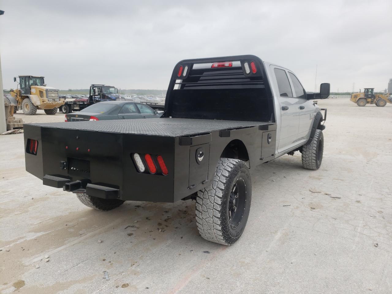 Photo 4 from auction – 2015 RAM 3500 ST with VIN 3C63R3GL1FG592699