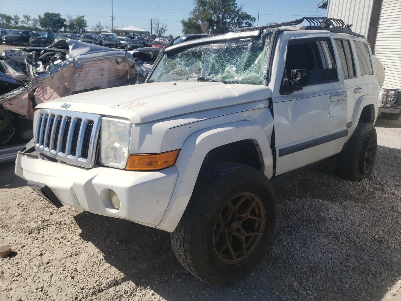 Photo 2 from auction – 2008 JEEP COMMANDER with VIN 1J8HH48N78C220452
