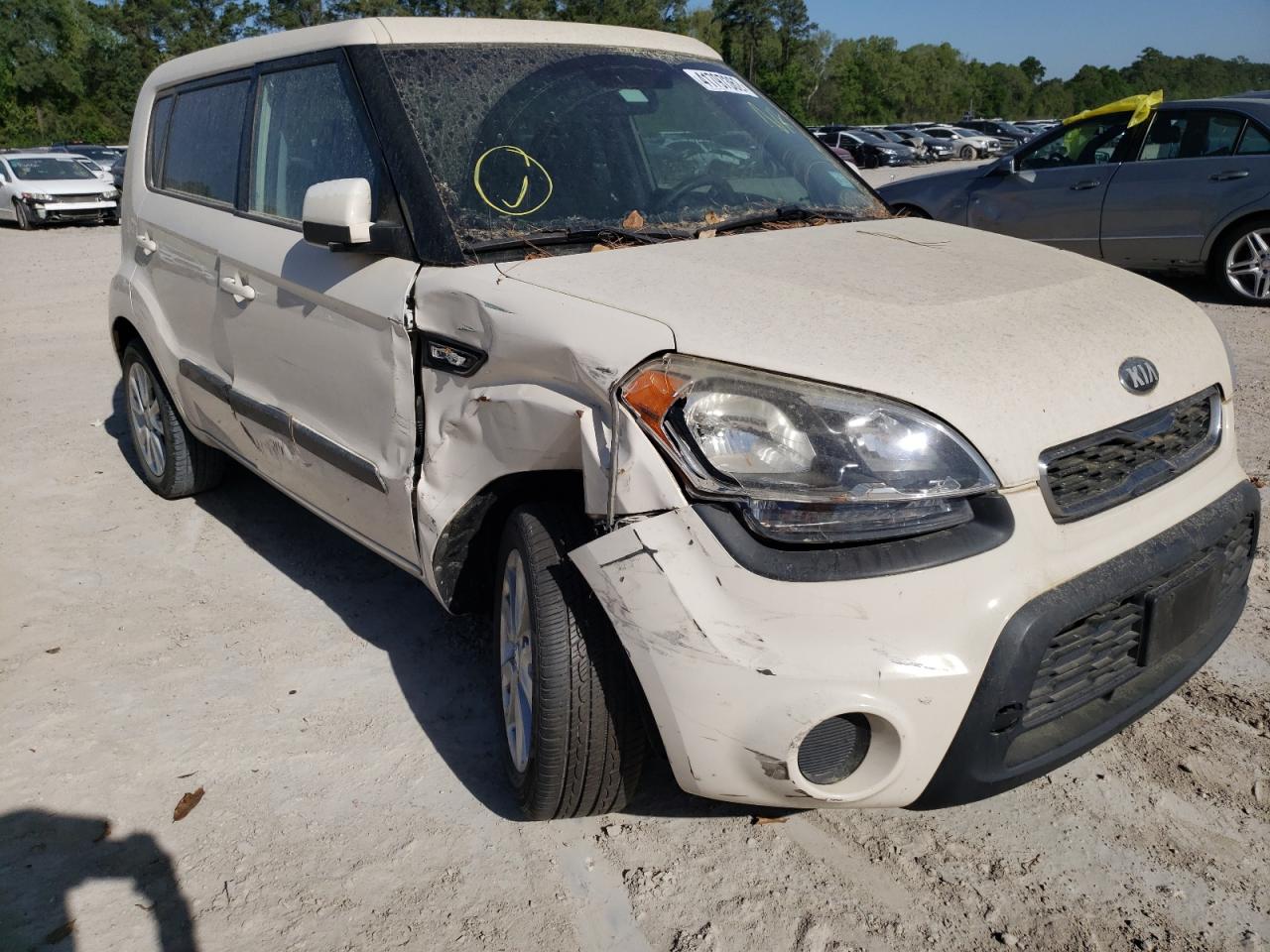 KIA SOUL 2013 with VIN KNDJT2A5XD7756921 - Photo from auction
