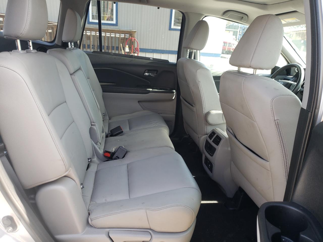 Photo 6 from auction – 2019 HONDA PILOT EXL with VIN 5FNYF6H41KB007166