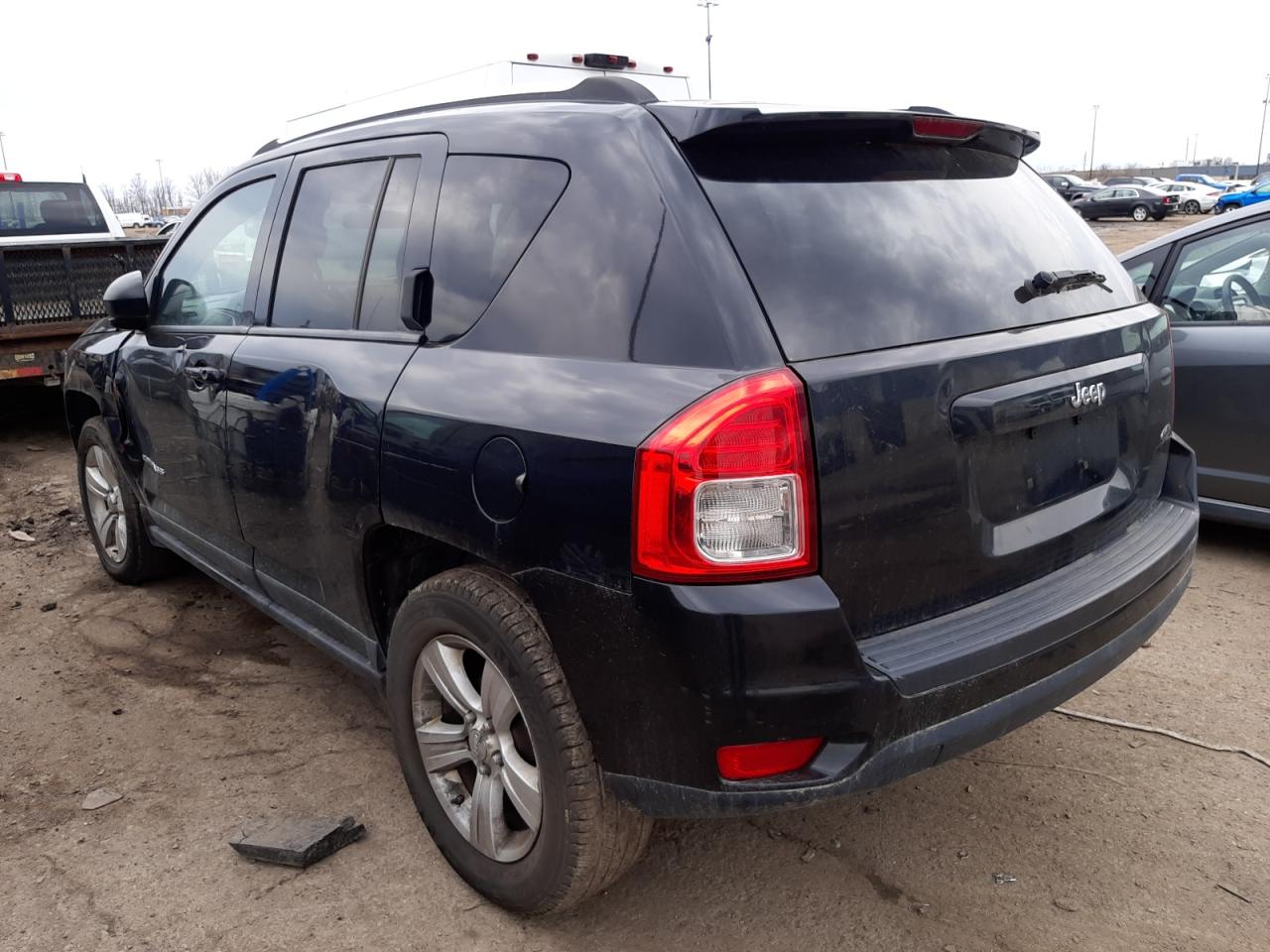 Photo 3 from auction – 2011 JEEP COMPASS with VIN 1J4NT4FB7BD181231