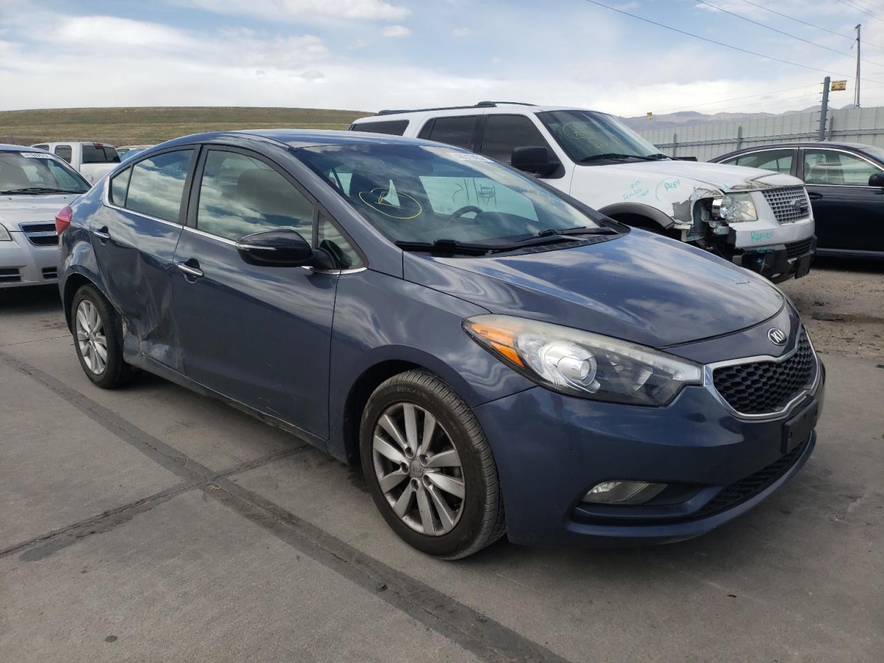 KIA FORTE EX 2014 مع رقم تعريف المركبة KNAFX4A82E5056904 - صورة من المزاد