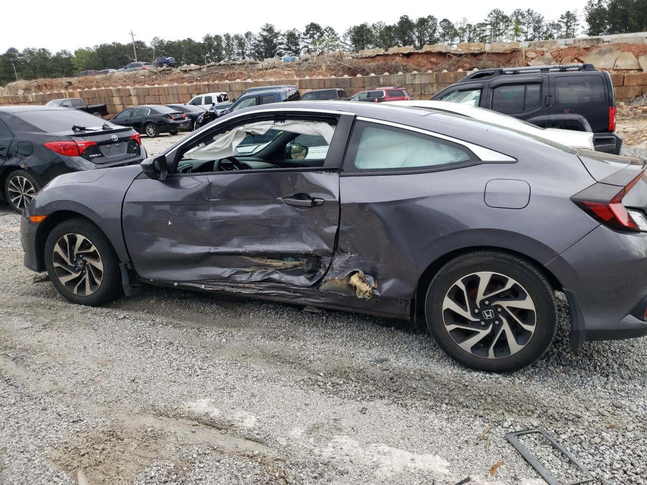 Photo 9 from auction – 2017 HONDA CIVIC LX with VIN 2HGFC4B59HH308536