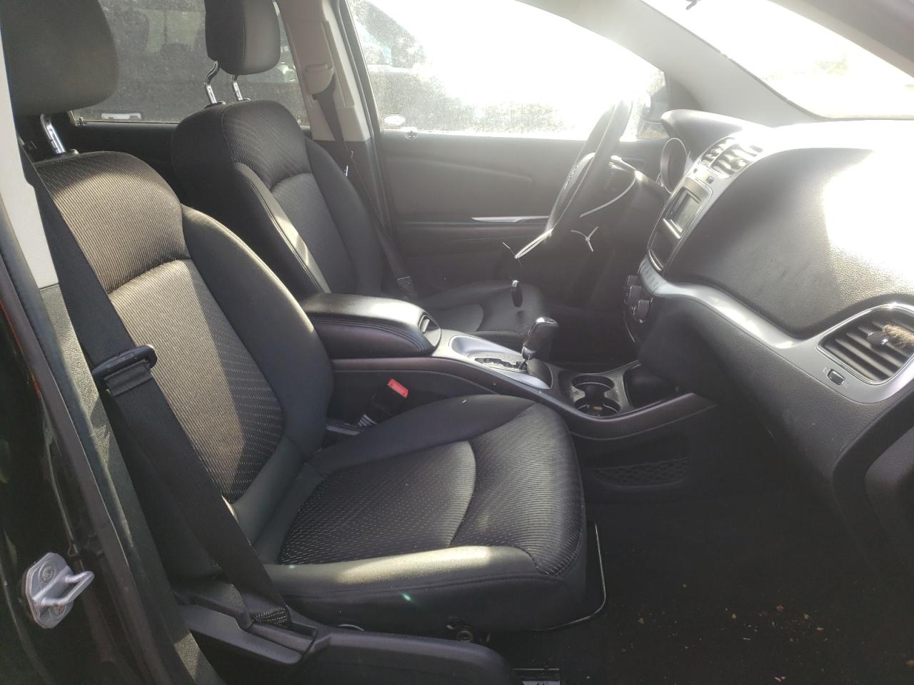 Photo 5 from auction – 2011 DODGE JOURNEY EX with VIN 3D4PG4FB4BT517997