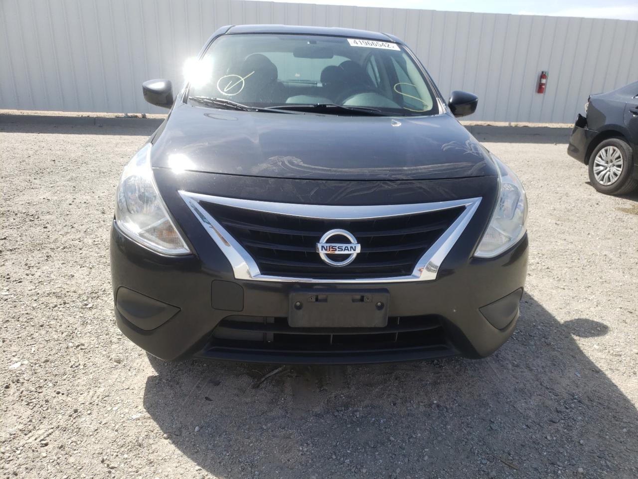 Photo 9 from auction – 2017 NISSAN VERSA S with VIN 3N1CN7AP9HL818282