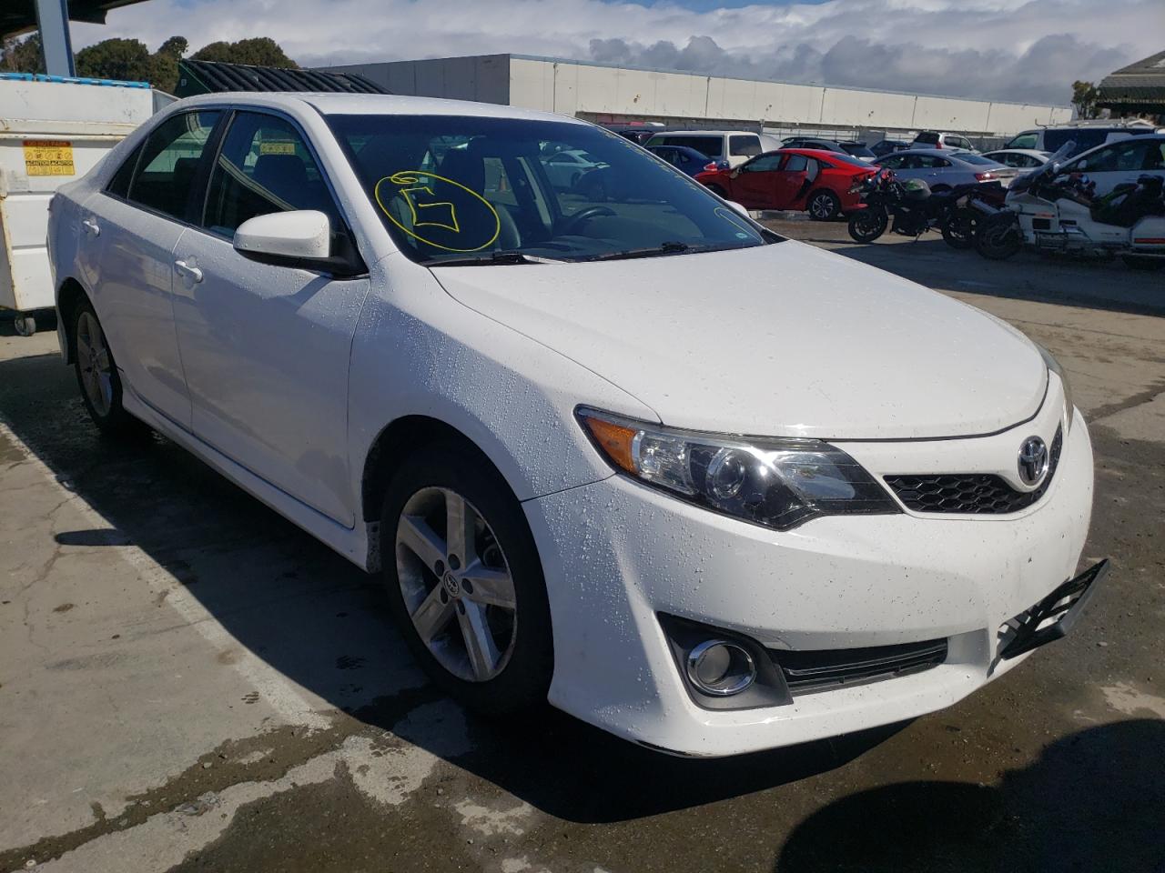 Photo 1 from auction – 2014 TOYOTA CAMRY L with VIN 4T1BF1FKXEU355906