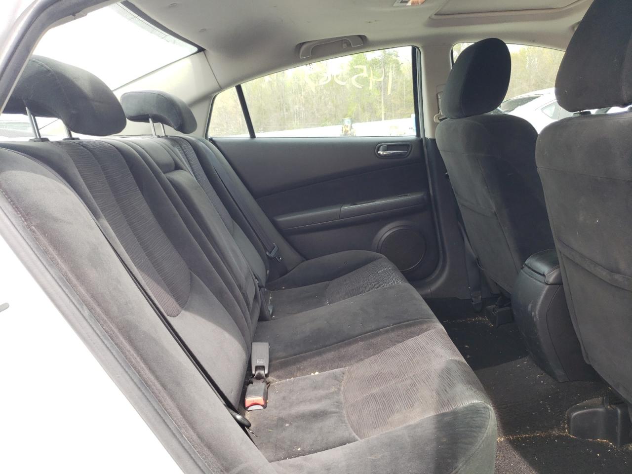 Photo 6 from auction – 2010 MAZDA 6 I with VIN 1YVHZ8CH0A5M06738