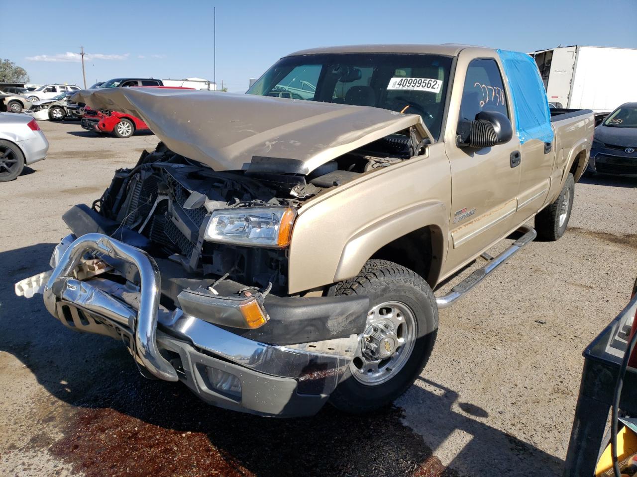 Photo 2 from auction – 2004 CHEVROLET SILVERADO with VIN 1GCHK23154F126208