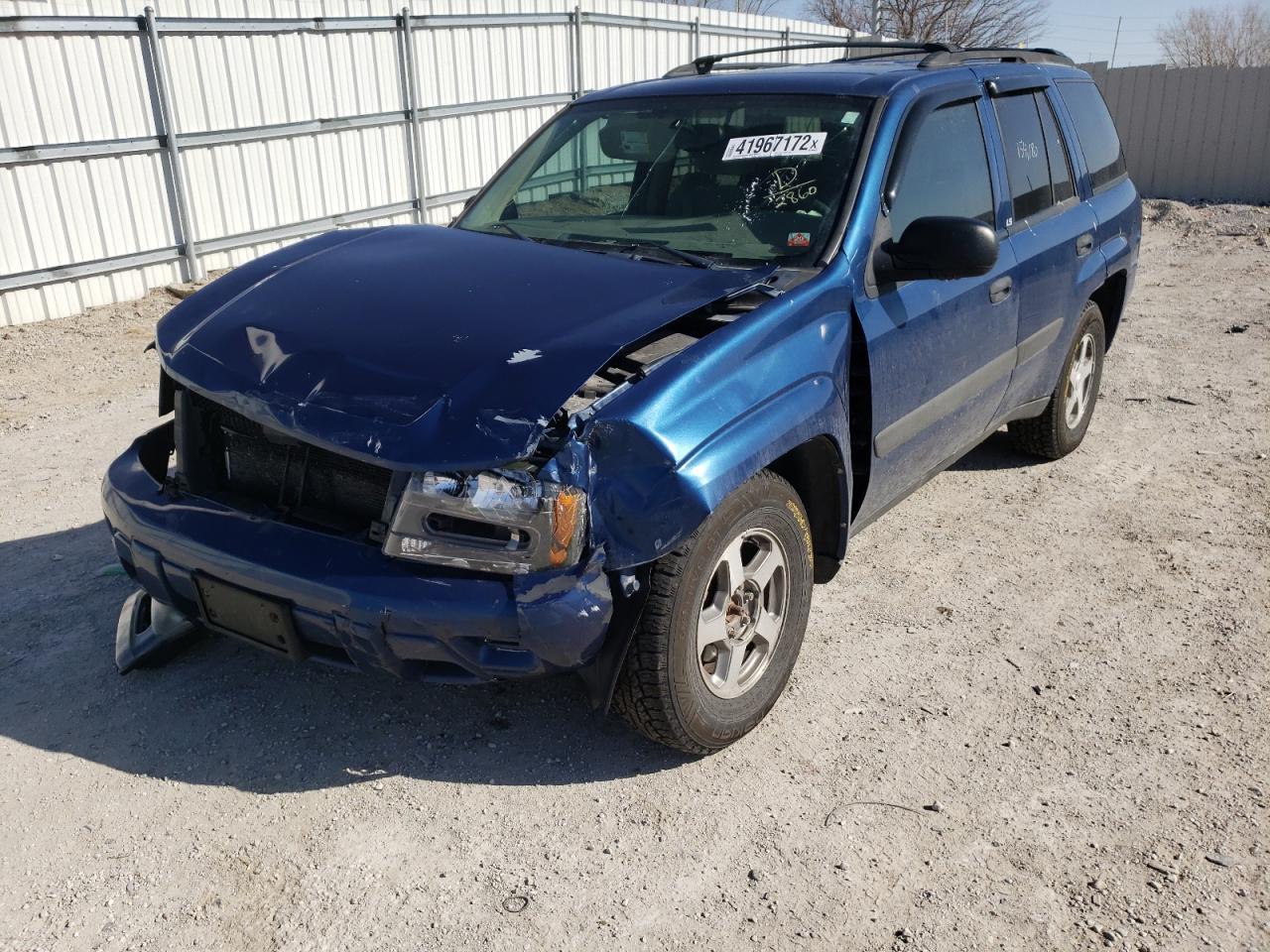 Photo 2 from auction – 2005 CHEVROLET TRAILBLAZE with VIN 1GNDT13S052332860